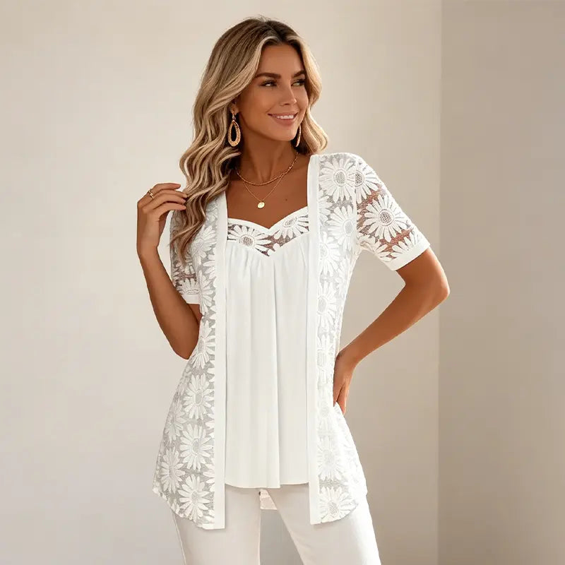 👚 Bluză elegantă și la modă, cu inserții din dantelă și plasă